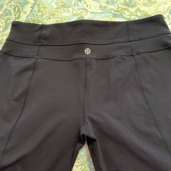 Lululemon flared yoga pant - Picture 4 of 4